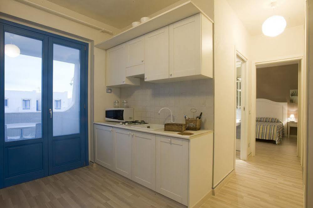 Blue Marine Apartments إيسبيكا المظهر الخارجي الصورة