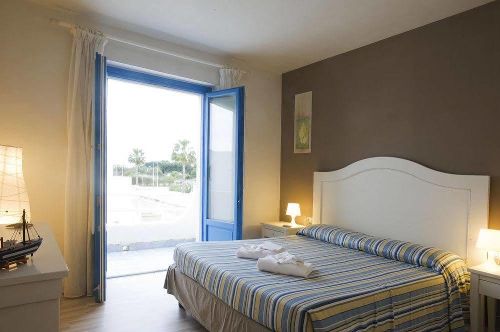 Blue Marine Apartments إيسبيكا المظهر الخارجي الصورة